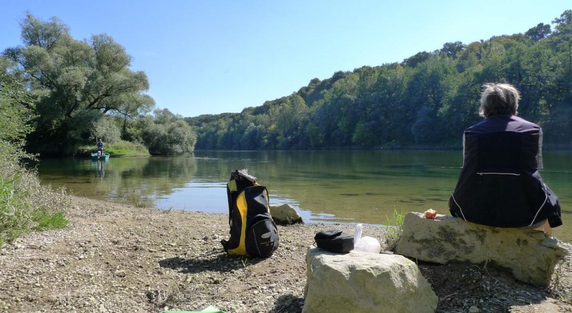 Mittagspause am Doubs bei Petit-Noir