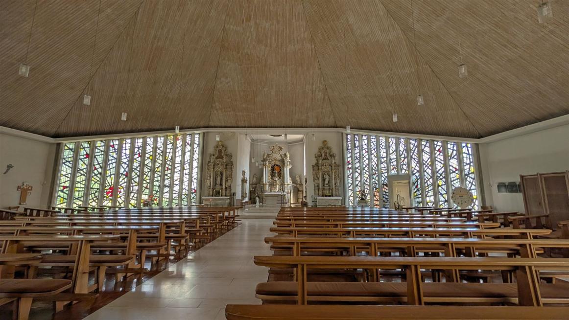 im Innern der kath. Kirche in Hinterzarten